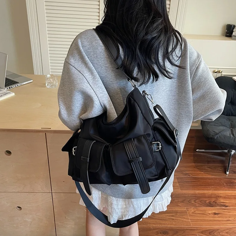 Leisure Large Capacity Crossbody Bags for Women Shoulder Bags Versatile Nylon Purse and Handbags Travel Bag Sports Bags 