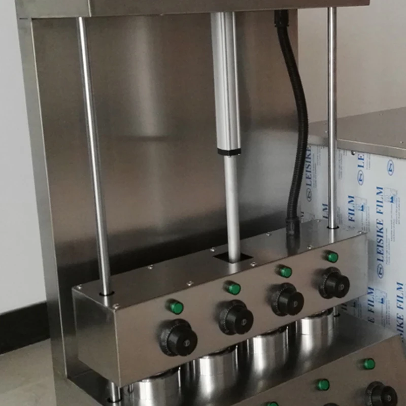 Macchina per la produzione di coni per pizza a forma di conchiglia a 4 coni con vetrina per forno opzionale