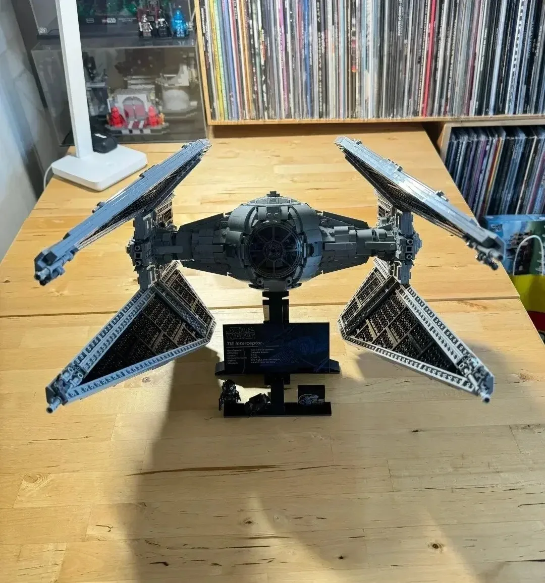 Miniso Disney Spaceship TIE Interceptors Building Blocks Modified from Imperial Fighters Model 75382 Assembly Bricks Toys Gift