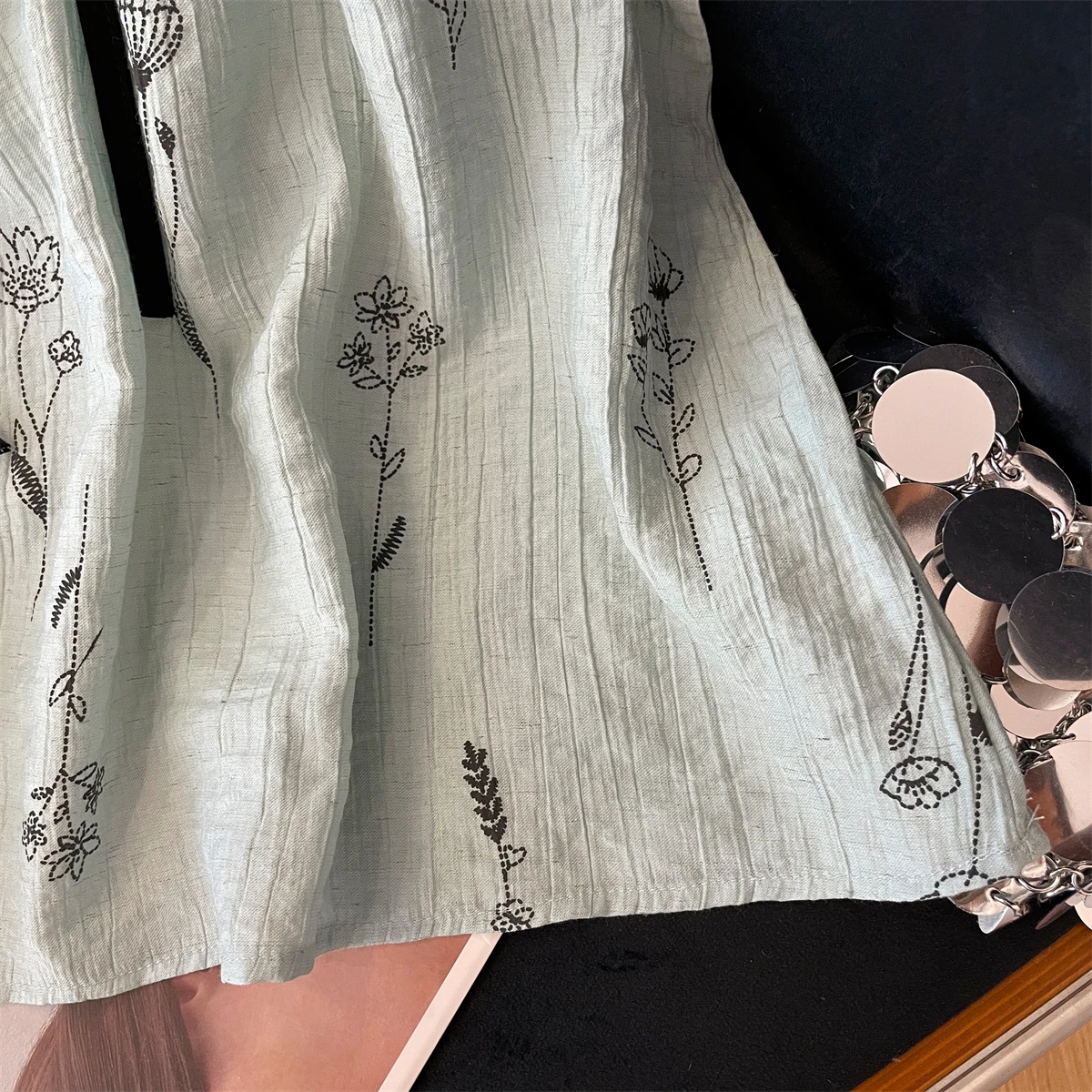 Estilo francês retro contraste cor jacquard camiseta feminina verão chique rendas até camisa de manga curta nova moda versátil solta topos