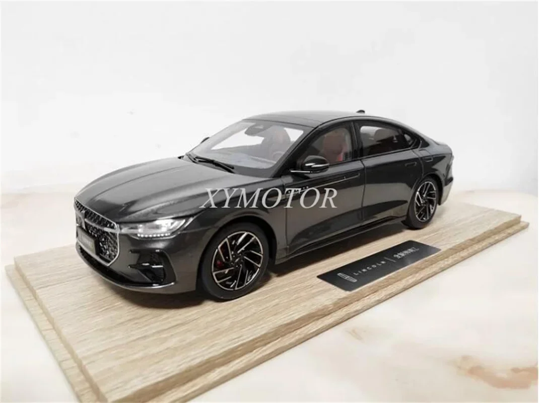 

Коллекционная модель автомобиля Lincoln Z i, 1/18, крутая металлическая модель, демонстрация ледяного синего/серого цветов, игрушки, подарки, украшения для хобби