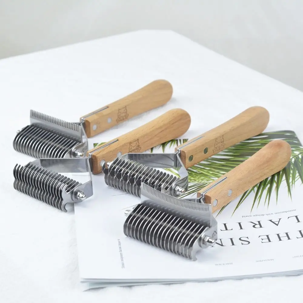 

Unique 3-in-1 Pet Open Knot Comb Wood Handle Curved Pet Grooming Brush Multifunctional Comfortable Grip Dog Shedding Brush Dog