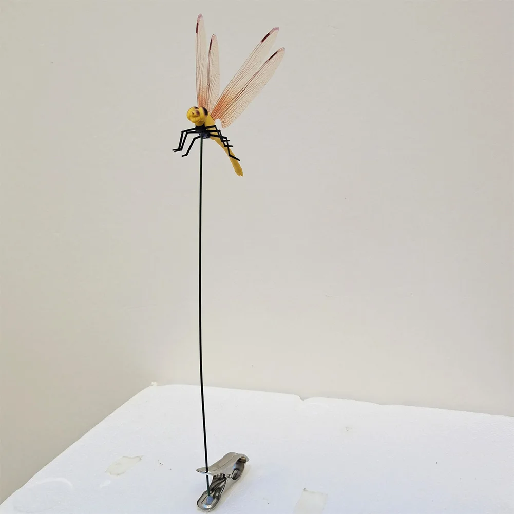 Clip de inserción de libélula simulada, resistente al desgaste, repelente de insectos, abrazadera de libélula, Clips de sombrero artificiales 3D para decoración de Patio y jardinería, 4 Uds.