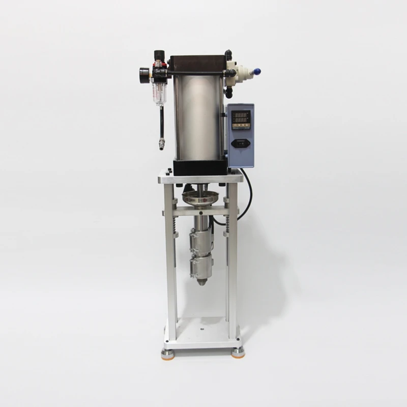Small home desktop vertical injection molding machine USB charging head power switch plug plastic products molding machine