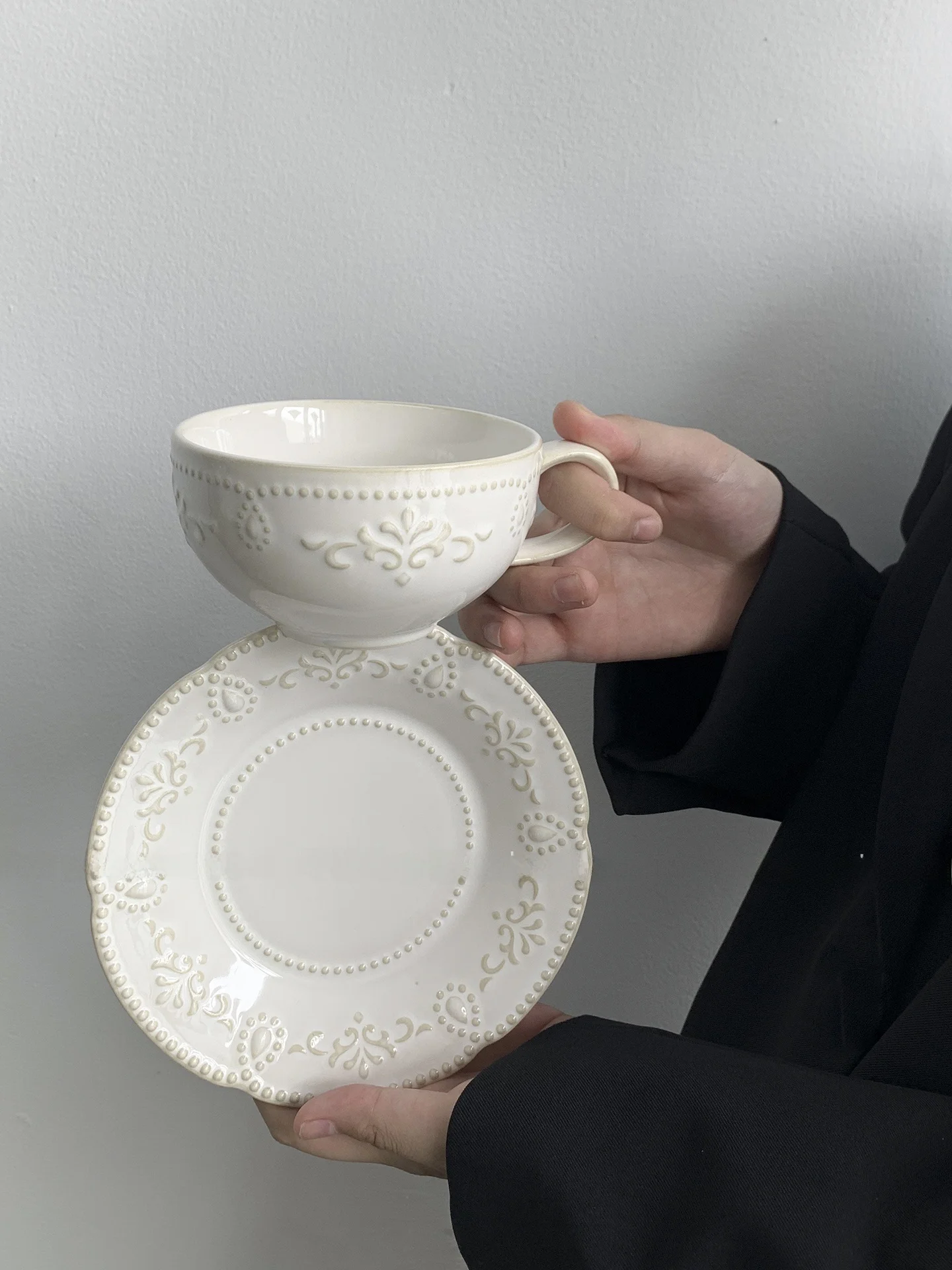 Retro Relief Ceramic Coffee Cup And Plate Set Afternoon Tea Water Cup High-End Feeling Orange Cup Gift for Colleagues And Fri...