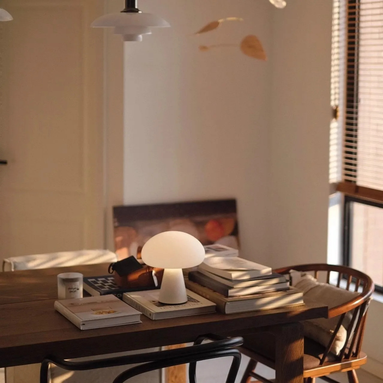 

Medieval, mushroom, desk lamp, charging, dimming, living room, study, atmosphere, decoration