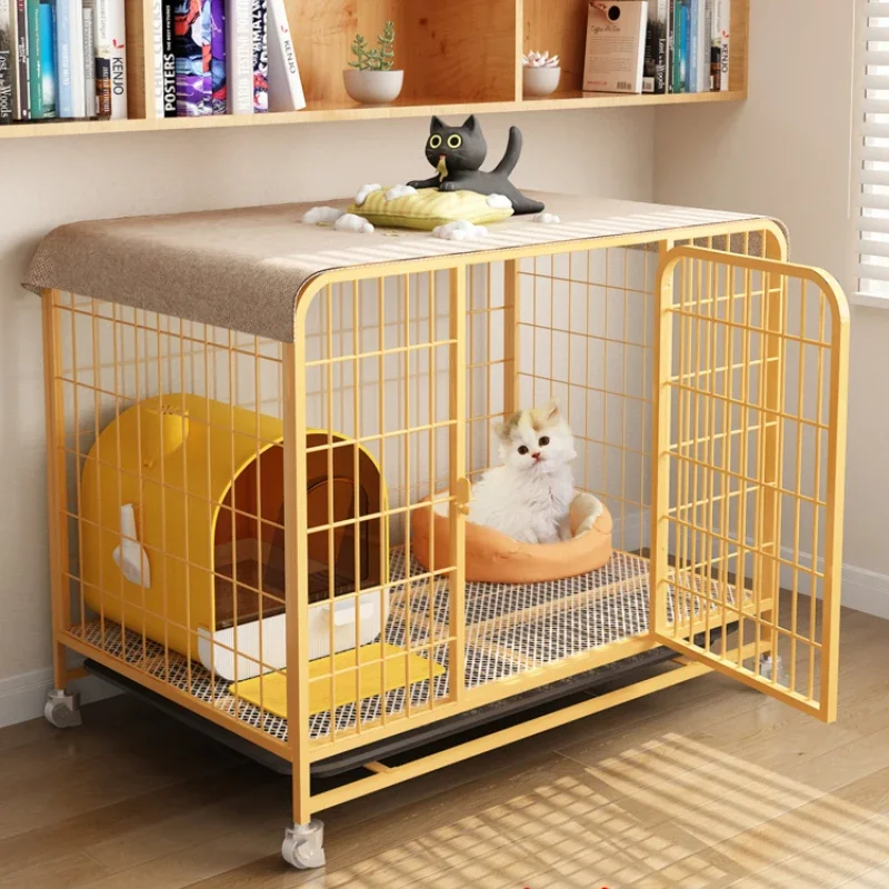 

the cat-specific cage, the nest and the toilet are integrated.