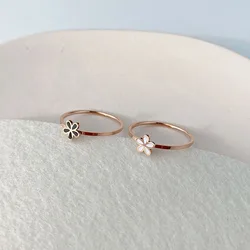 Stainless Steel White Black Enamel Daisy Drop Oil Slim Ring Waterproof Trendy Fashion Jewelry Gift for Women Girls New