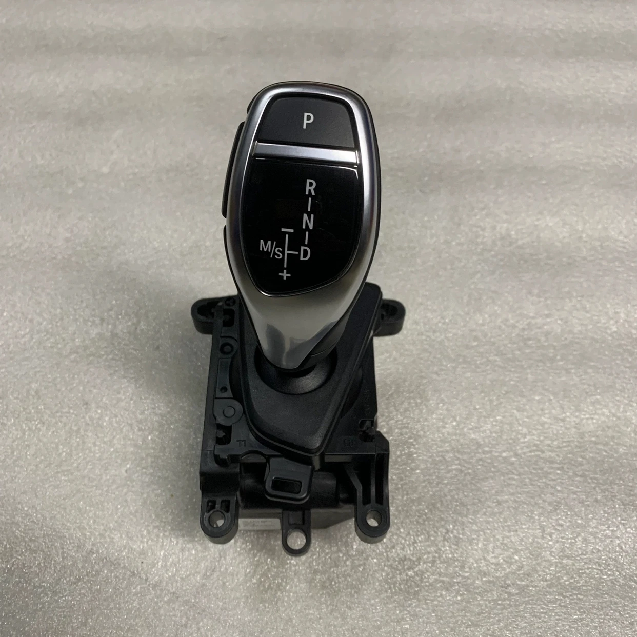 

Suitable for BMW 1 Series, 3 Series, 4 Series F35 F32F30F38F20F23 320 sport gear lever, chicken leg gear shift lever