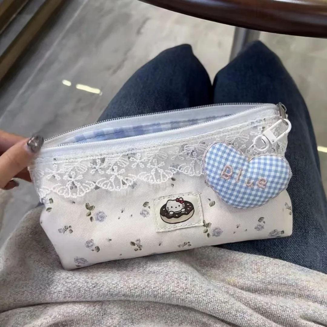 

Sanrio Hello Kitty свежий кружевной пенал с цветочным узором, простой и большой емкости для хранения канцелярских принадлежностей для студентов, милая косметичка