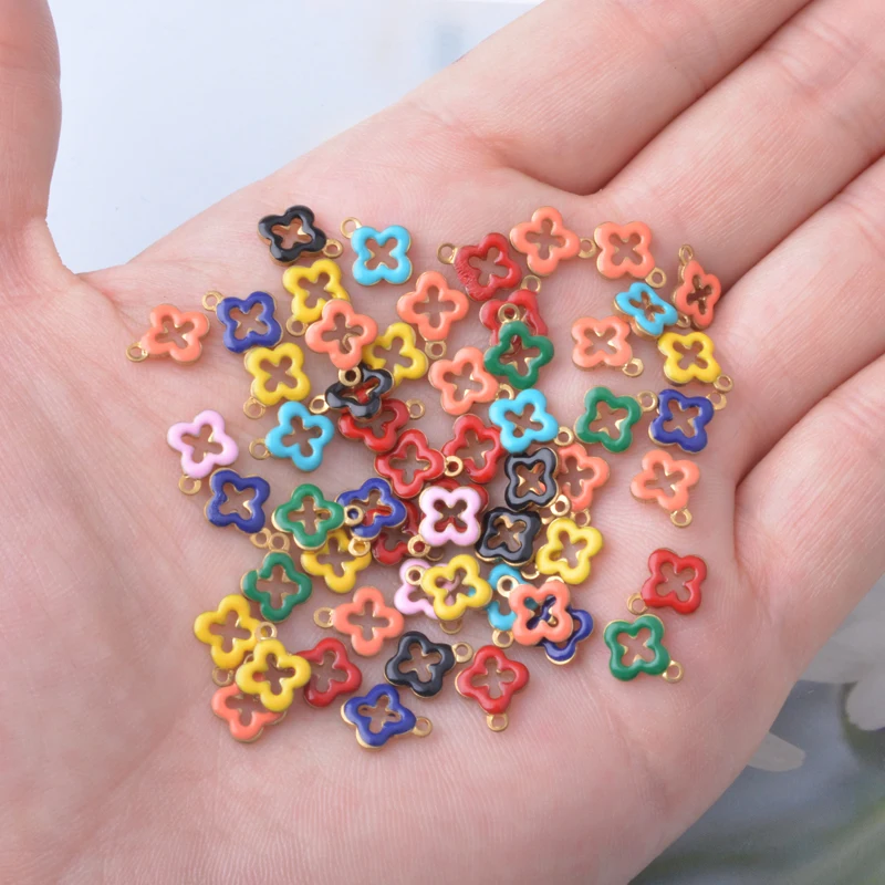 30 Stück Kupfer Beidseitig Emaillierte Pflaumenblüten-Anhänger Mini-Kreuz-Perlen Damen Halskette Ohrringe Anhänger DIY Schmuckzubehör – Detail 1