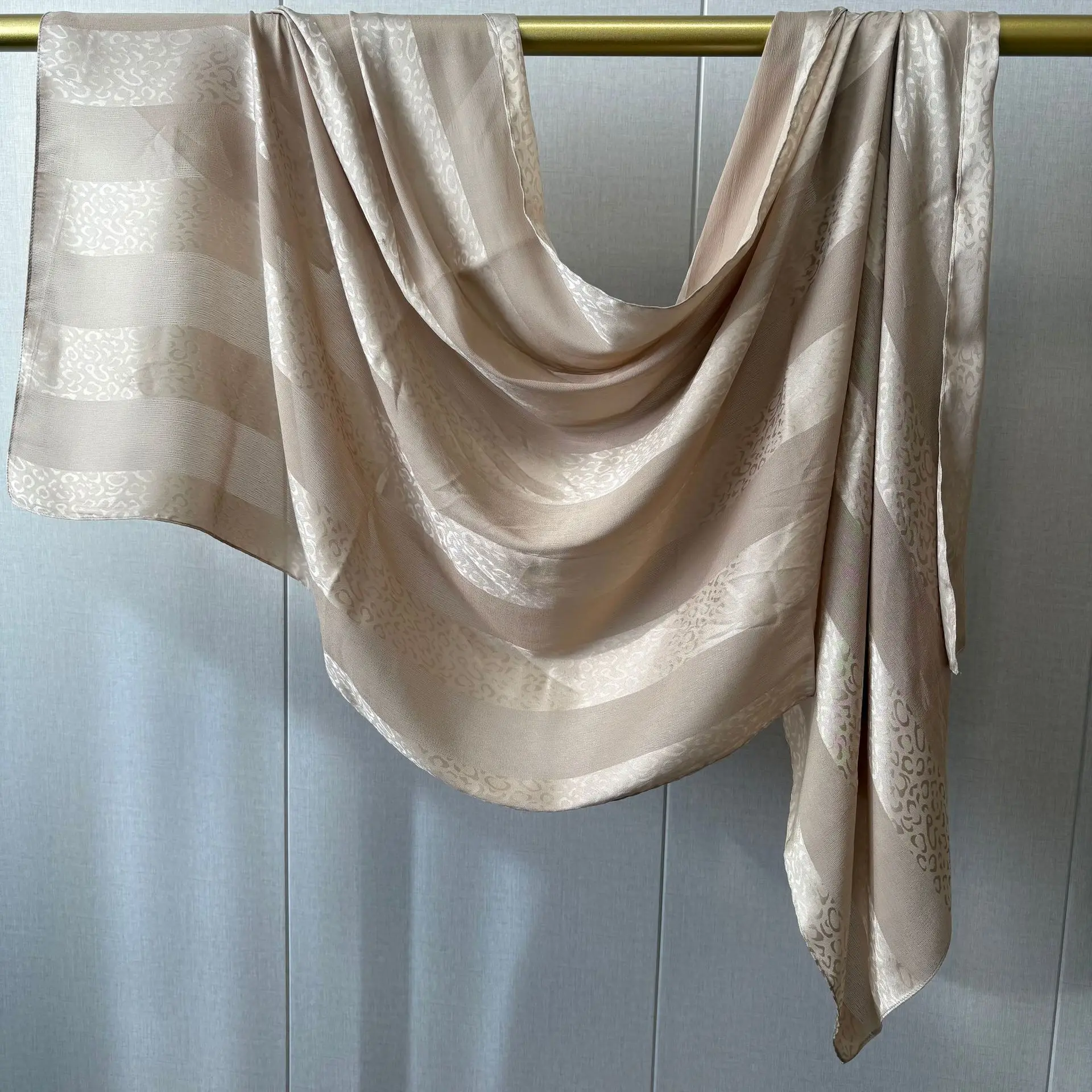 novo-lenco-jacquard-com-estampa-de-leopardo-listrado-largo-cetim-suave-chiffon-oco-respiravel-xale-feminino-​