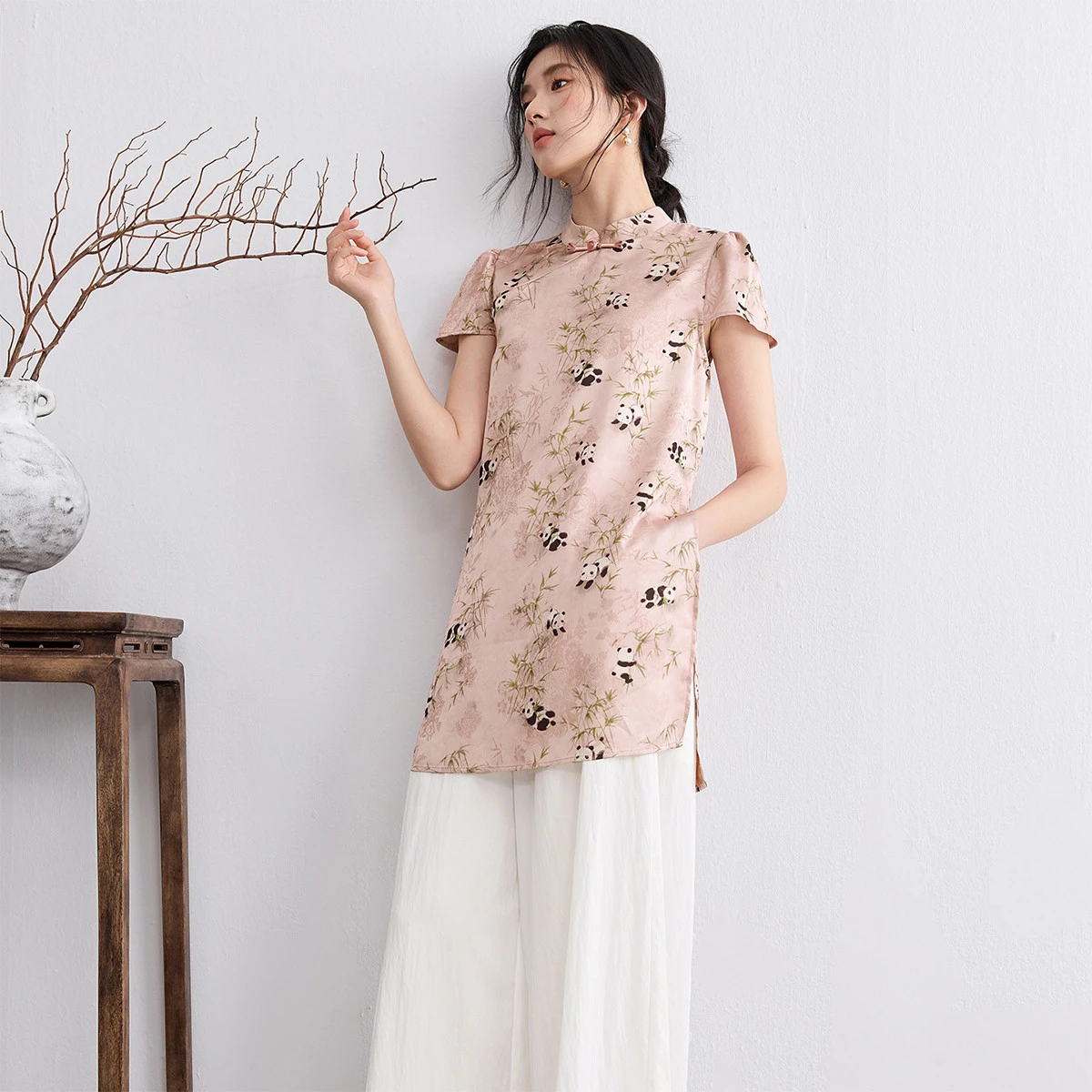 

SENTUBILA Pink Mandarin Collar Shirt Women Bamboo Leaf Panda Print Frog Button Midi Length Puff Short Sleeve Blouse 162CI6248X