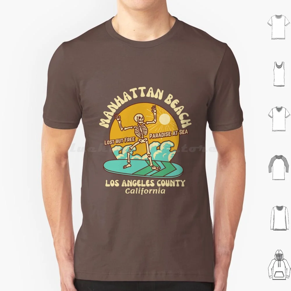 Retro Sixties Manhattan Beach, condado de Los Ángeles, California, texto Beige, esqueleto de playa/squeleto de Surf, Camiseta de algodón para hombres