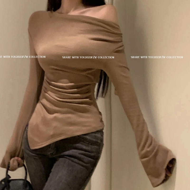 Off-shoulder Pleated Sexy Slim Asymmetric Long-sleeved T-shirt Women 2024 Summer New Korean Solid Color All Match Tops