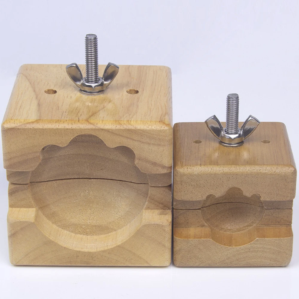Supporto per movimento della cassa dell'orologio Morsetto per orologiaio Strumento di riparazione professionale Materiale in legno Cuscino per movimento dell'orologio