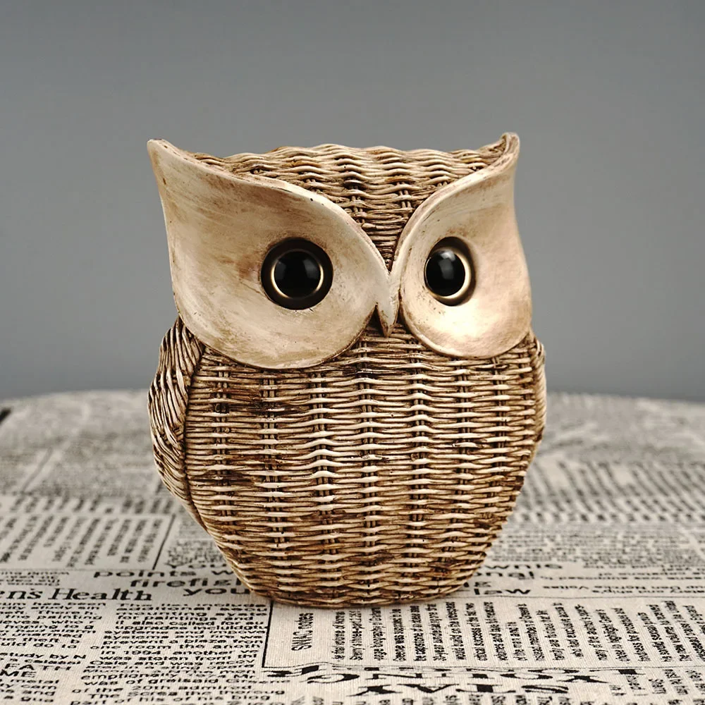 

Cross-border hot-selling resin ornaments, owl handicrafts, home goods, Nordic style, living room desktop TV cabinet decoration