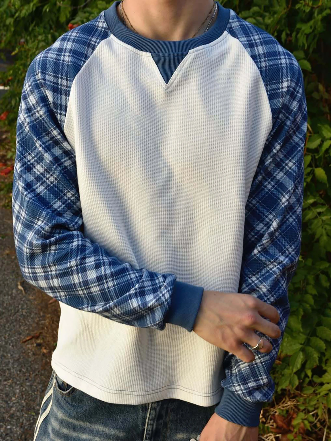 Autumn New Plaid Patchwork Waffle Top with Raglan Sleeves and Round Neck Loose Retro Unisex T-Shirt image 3