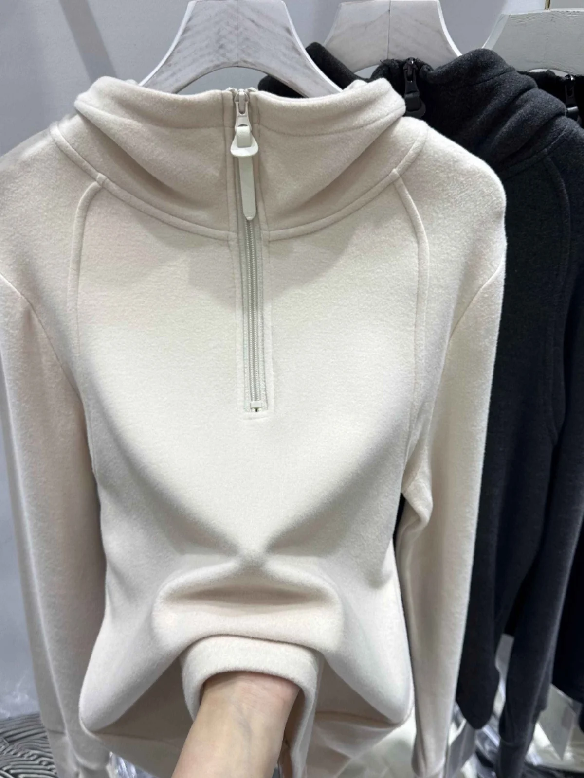 

Thiened Long Sve Hoodie Zipper Design Casual Comfortable Loose Fit Sweatirt Versatile Base Layer Top for Autumn Winter