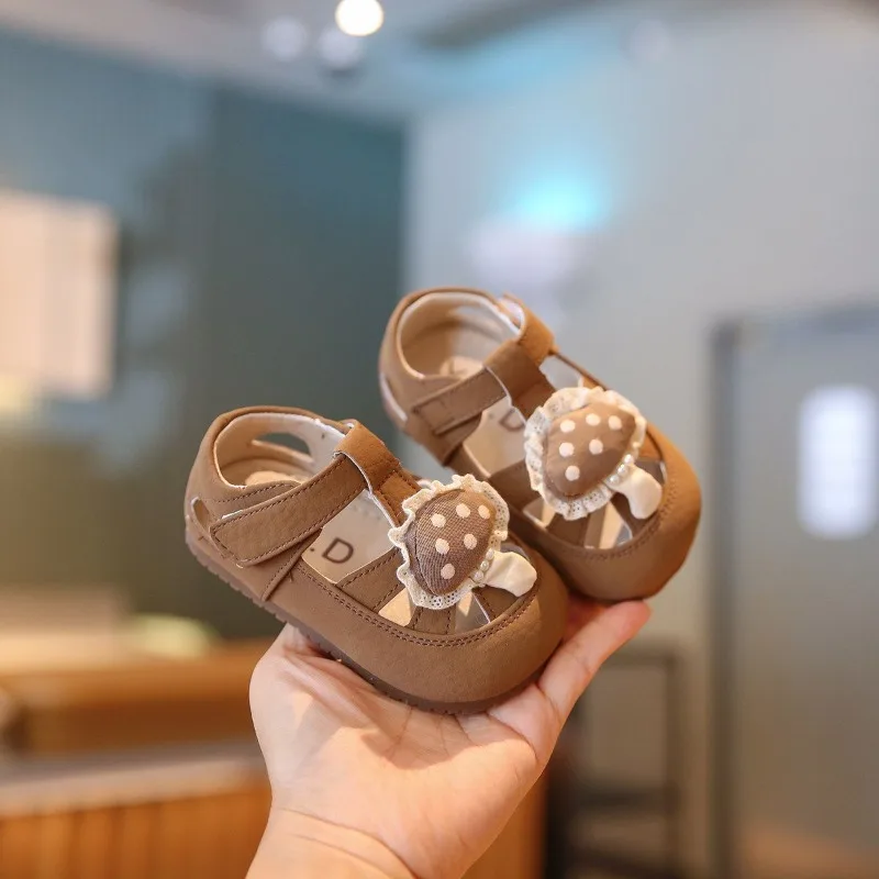 Baby-Flachschuhe mit runder Zehenpartie, Mädchen-Sandalen, ausgehöhlte, weiche Sohle, Sommer 2026 Neu, Kleinkinder-Laufschuhe, rutschfest, Freizeit – Detail 4