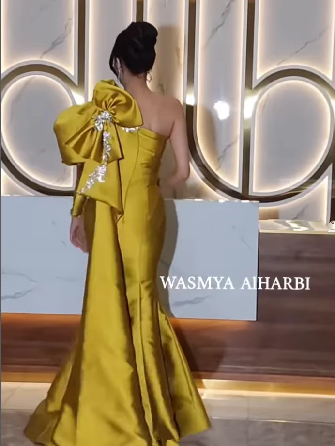 Gold Long Mermaid Prom Formal Dresses With Ribbon One Shoulder Crystal Applique Saudi Evening Gown Pastrol Unis customsized