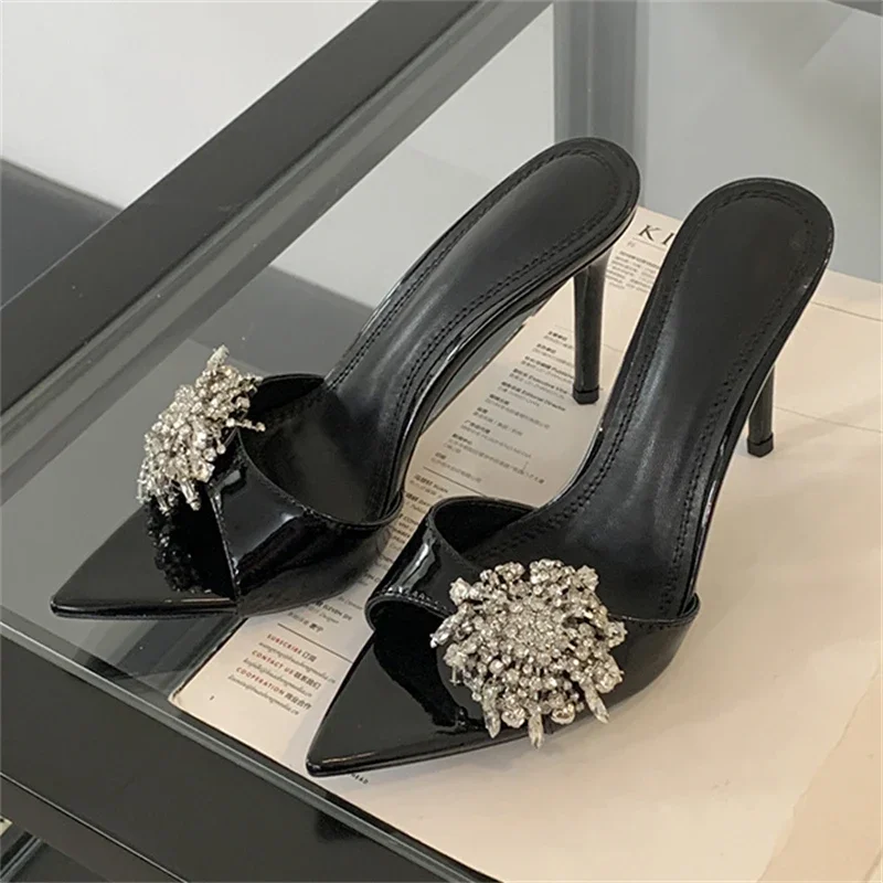 Eilyken الصيف كريستال الماس أشار تو النعال النساء رقيقة صندل كعب عالٍ موضة الزفاف الشرائح أحذية السيدات