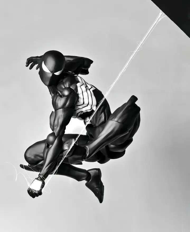 Mess Toys Spiderman Abito nero Vicino Symbiote Figura Spiderman Action Figures Ct Toys Nero Rosso Spider-Man Figurine Giocattoli per bambini