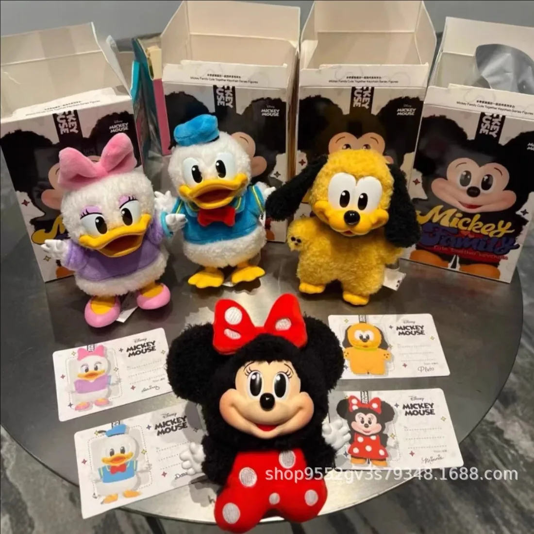 

New Product Pendant Blind Box Series Mickey Family Cute Together Pendant Series Handmade Blind Box Toy Gift Ornament