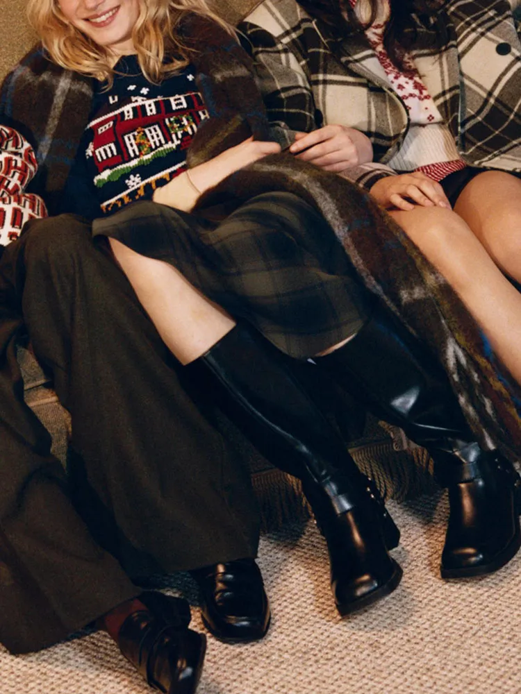 Süßer gestrickter langer Sve-Pullover mit Blumenstickerei, Neuankömmling, Winter 2025, lässige, lockere Passform, runder Ne-Overhead für Mädchen