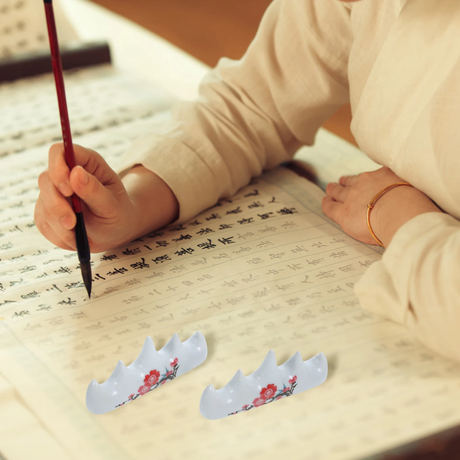 

2Pcs Traditional Chinese Calligraphy Brush Holders Durable Ceramic Material Retro Style Pen Stand for Home Decor