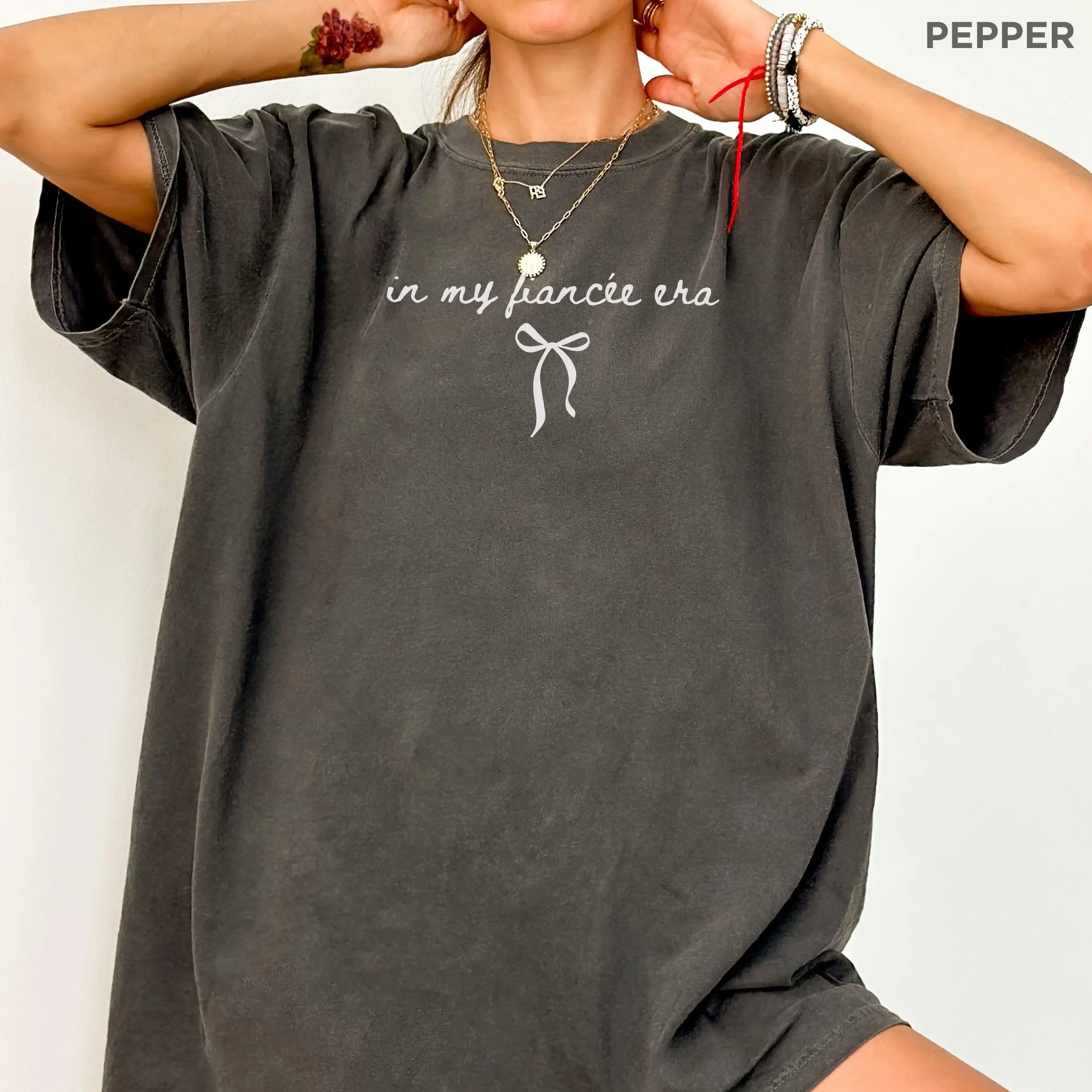 Streetwear in My Fiancee Era It's Giving Wifey T Shirt Women Tee Casual Summer Bride To Be  Newlywed Tee Gift Honeymoon Outfit
