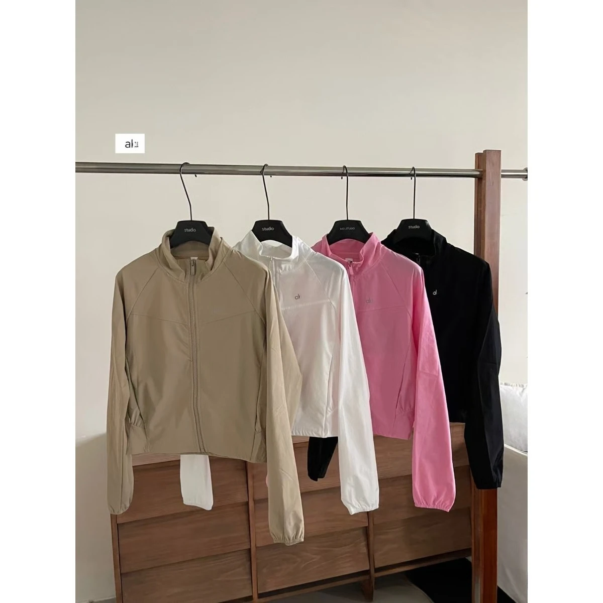 Women's Yoga Quick-drying Stand-up Neck Sports Jacket Thin Windproof Outdoor Running Fitness Long-sleeved Yoga Jacket image 3