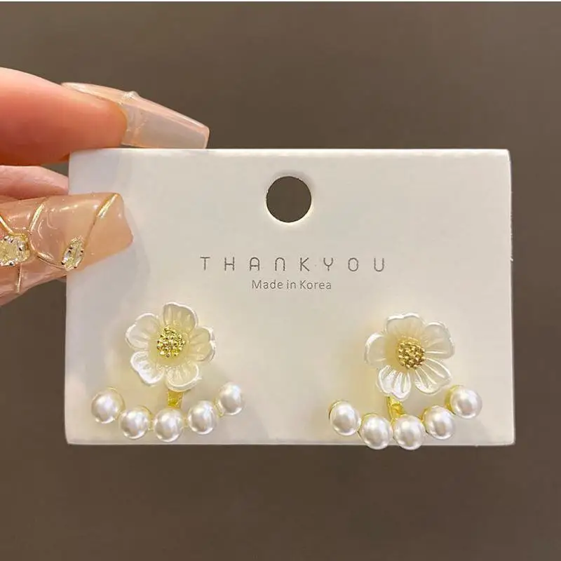 Korean Version Of A Pair Of Pearl Flower Super Fairy Earrings With Small Fresh Temperament Personalized Internet Red Earrings