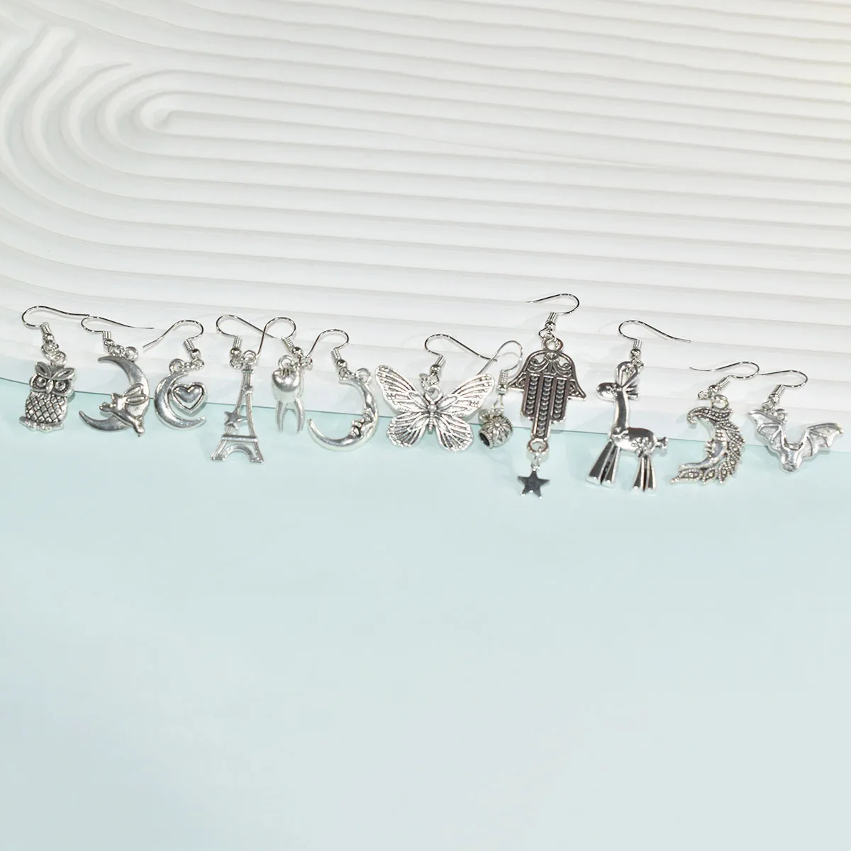Minority High-Grade Retro Earrings Metal Temperament Moon Butterfly Tower Pendant Accessories Daily Gift Ear Ornaments