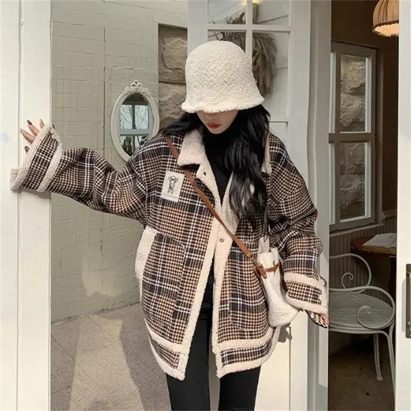 Imitation Lamb Wool Cotton Coat Winter 2023 New Loose Retro Design Sense Plaid Thickened Warm Cotton Coat Women's Ins Commuter B