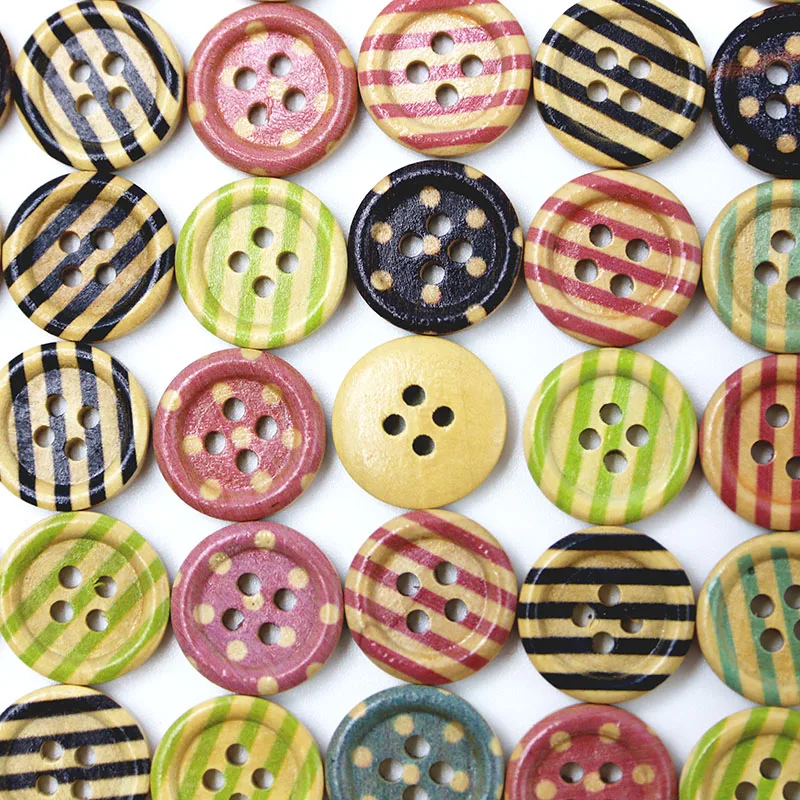 (100 Pcs/bag) 1.5cm 4-hole Painted Circular Wooden Buttons Clothing Sewing Accessories Home Supplies DIY Holiday Decorations