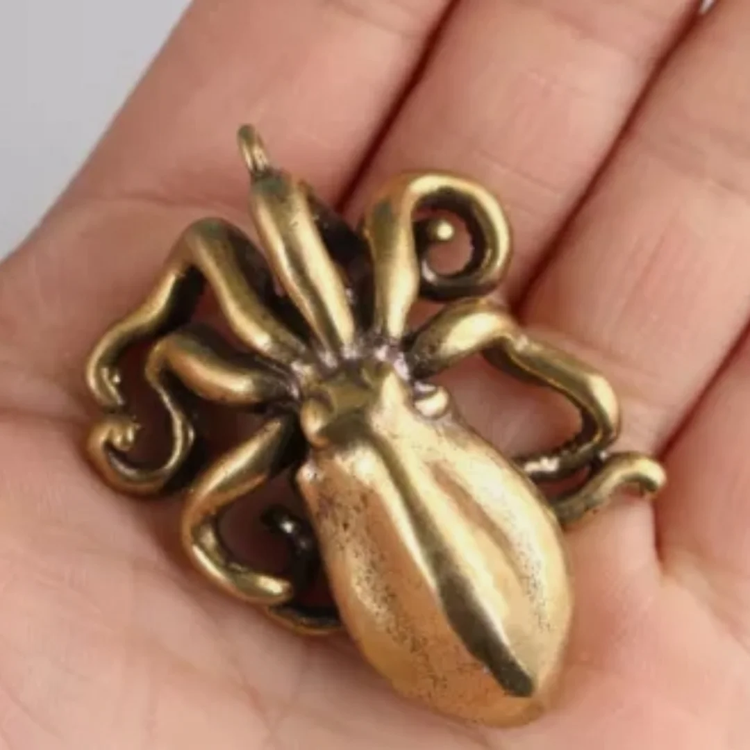 

Art Fortune Chinese brass hand casting octopus statue collect pendant netsuke