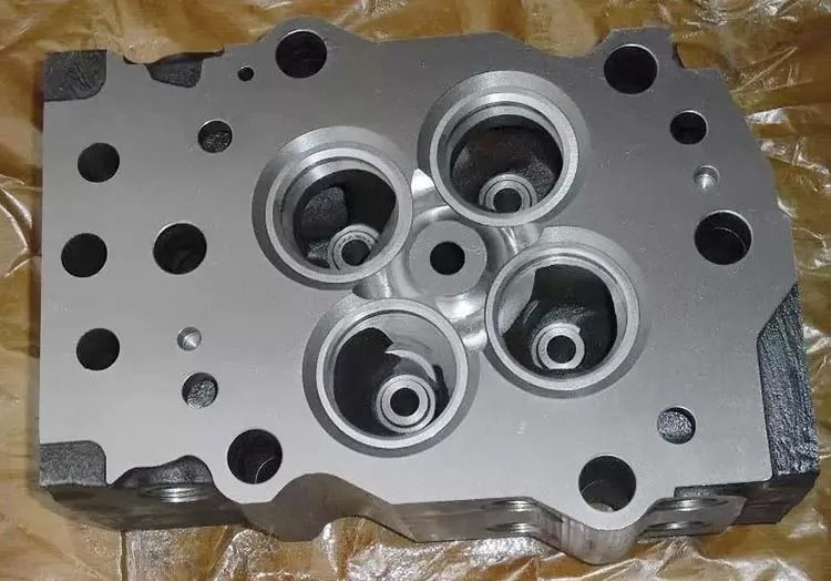 K19 KTA19 QSK19 Cylinder Head 3811985 3640321 3646324 3081070 Cylinder Block for cummins