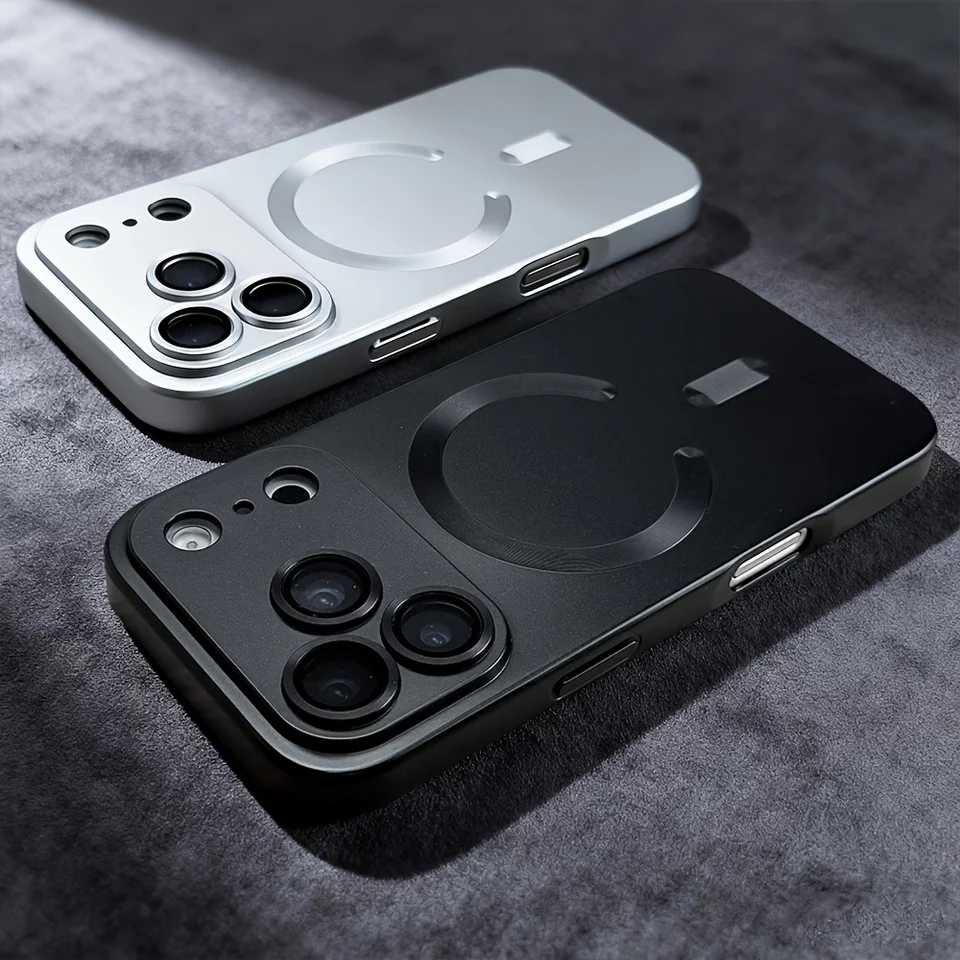 Funda de TPU suave con pintura metálica de lujo, magnética, para iPhone 17 16 E 15 14 Plus 13 12 11 Pro Max, carga inalámbrica y protección de lente 2