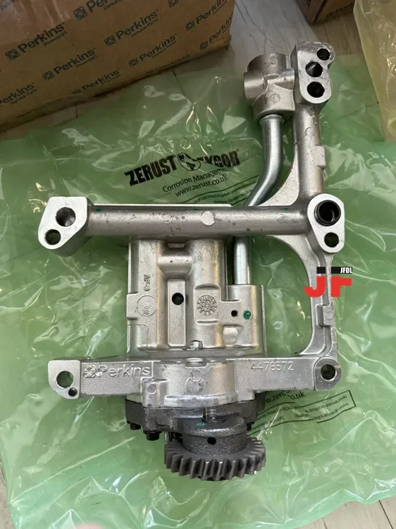 Genuine 3054C C4.4 Diesel Engine Parts Oil Pump 225-8329 For 312D2 315C 420D Excavator Pump 2258329