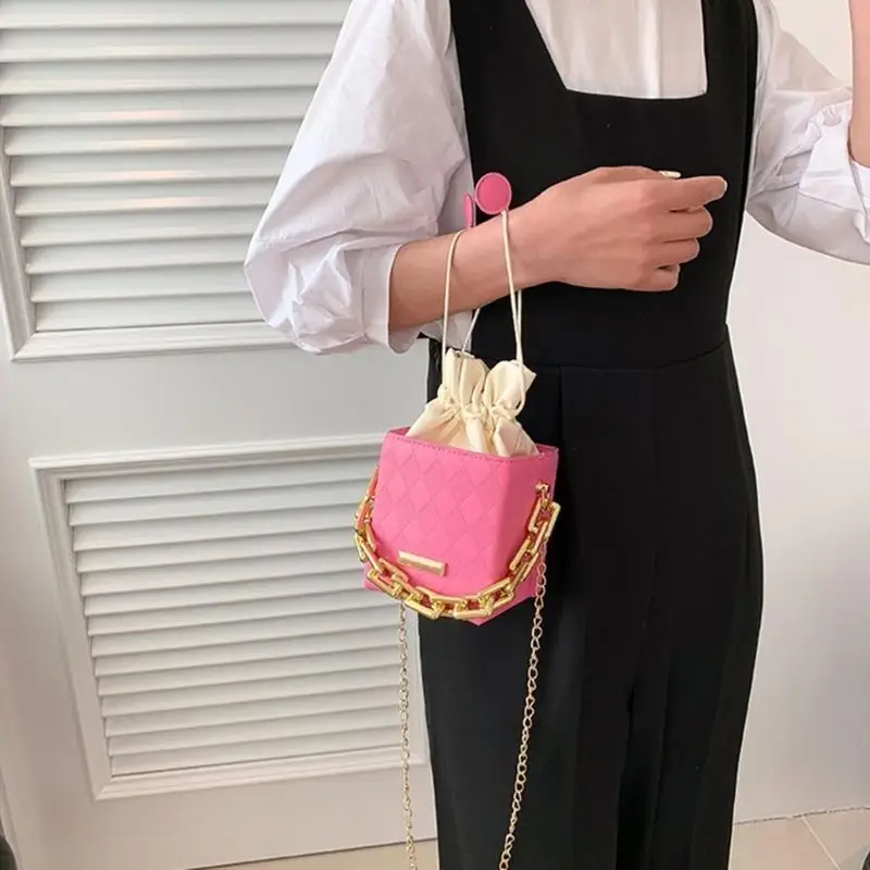 

Мини -квадратная сумка сумки для плеча для девочек.