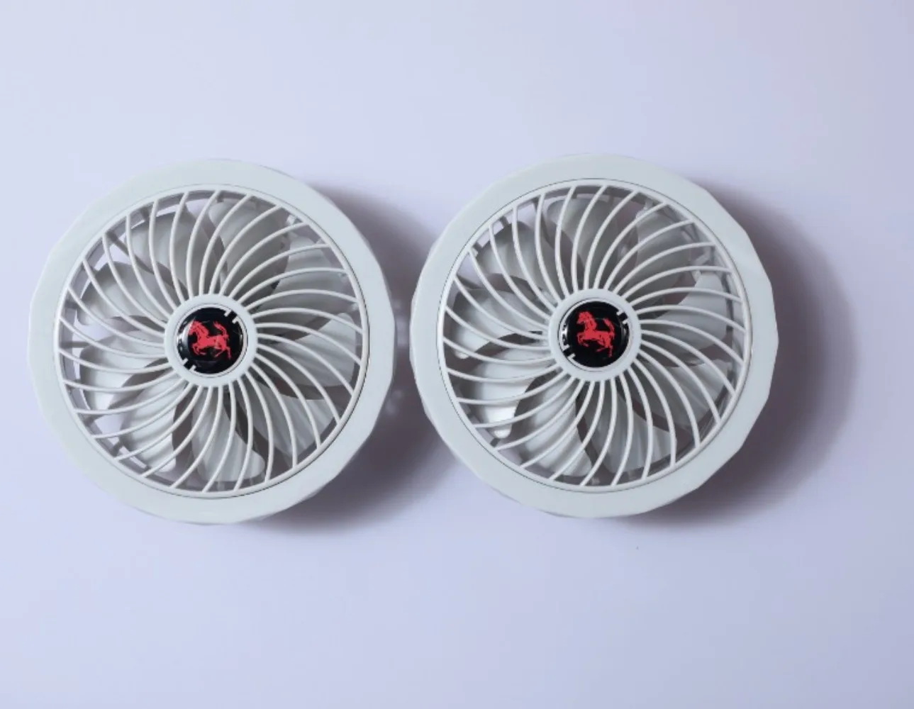 บริการพัดลม USB, บริการคุ้มครองแรงงาน, บริการเครื่องปรับอากาศ, พัดลม 12V ชุดเสื้อผ้าทำความเย็นครบชุด, พาวเวอร์แบงค์ 5V แบบไม่มีแปรง