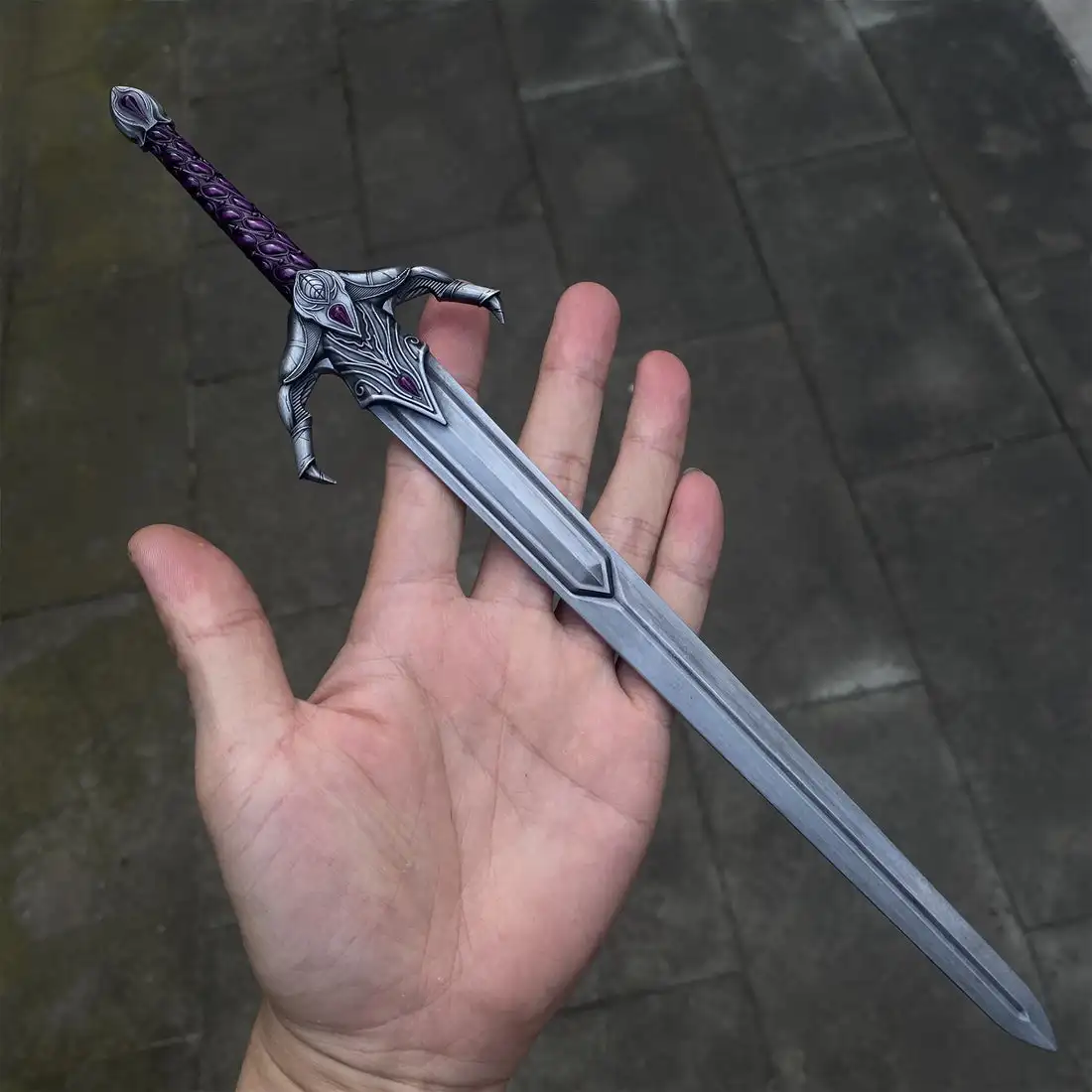 30cm Umbra Game Sword Desktop Ornament Zinc Alloy Unsharpened Knife Toy Decorations Optional Display Stand Boys Gifts view 6
