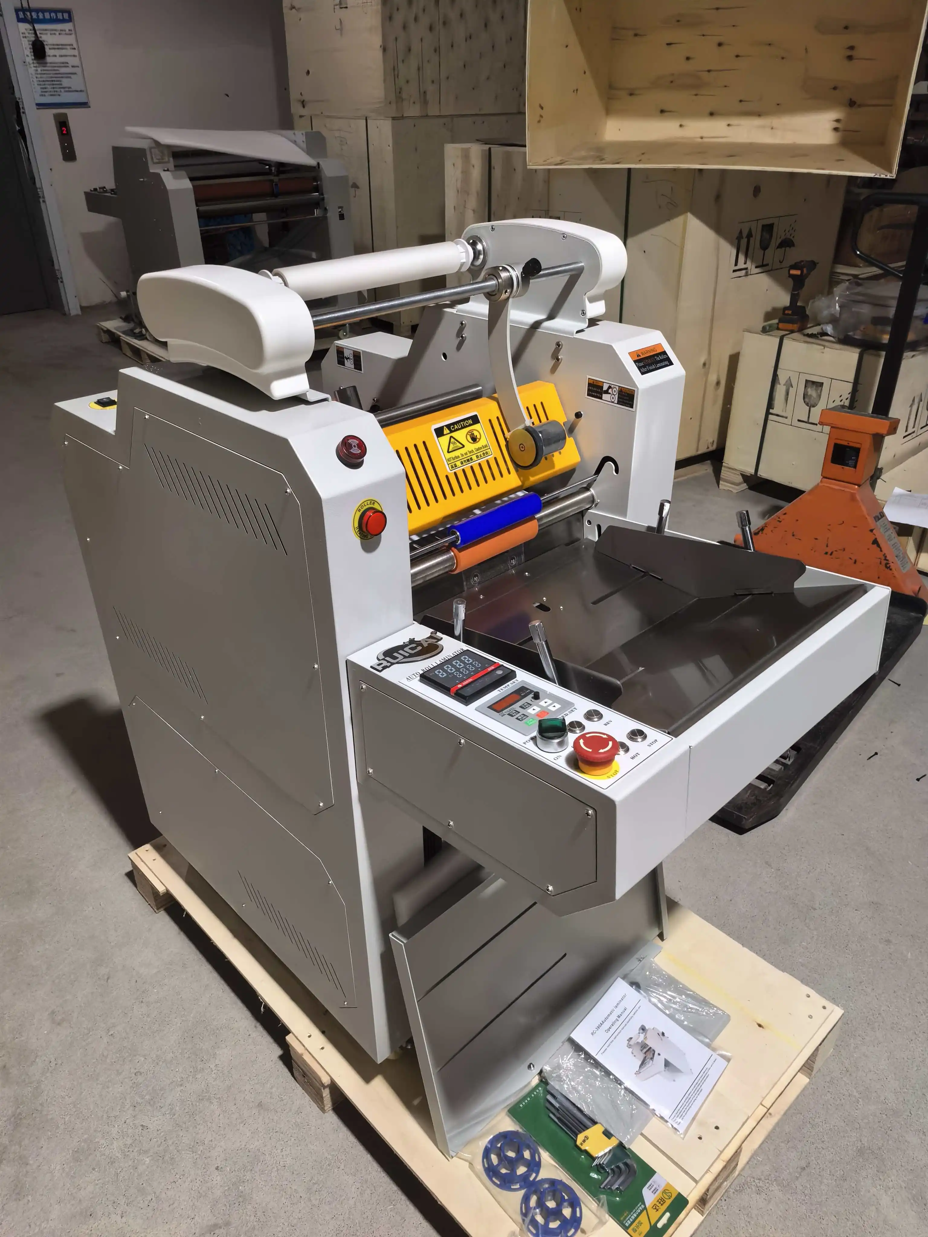 RC-390A Plus Auto 350mm 13.4Inches Laminator Lamination Machine For Office