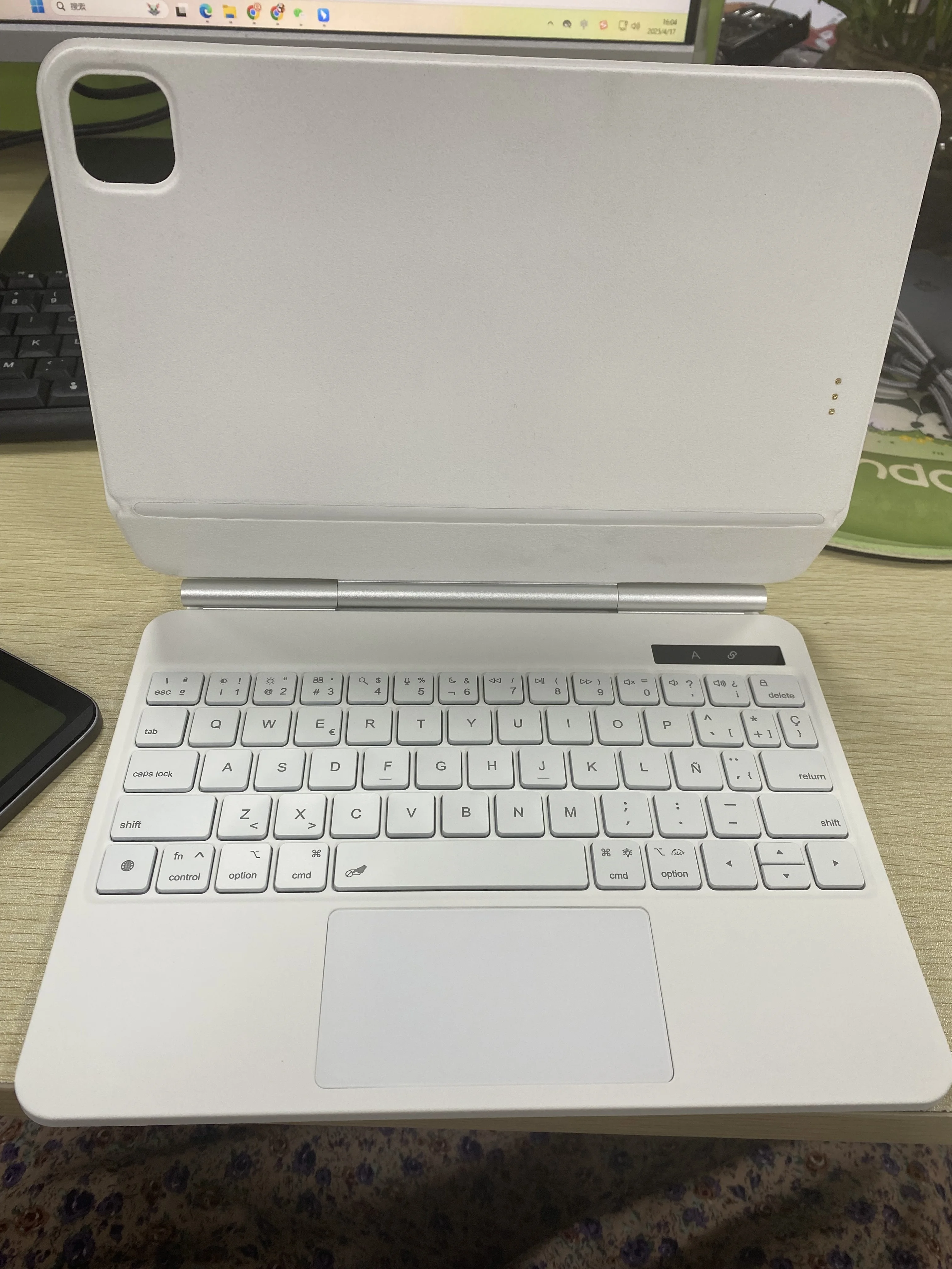 GOOJODOQ iPad Pro 11インチ マジックキーボードケース
