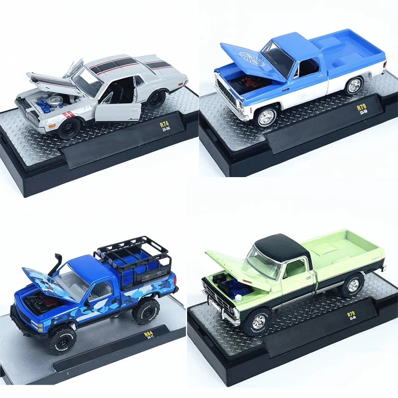2025 New M2 Machines 1:64 Scale W200 Pickup Simulation Alloy Car Model Collection Ornaments Child Toy