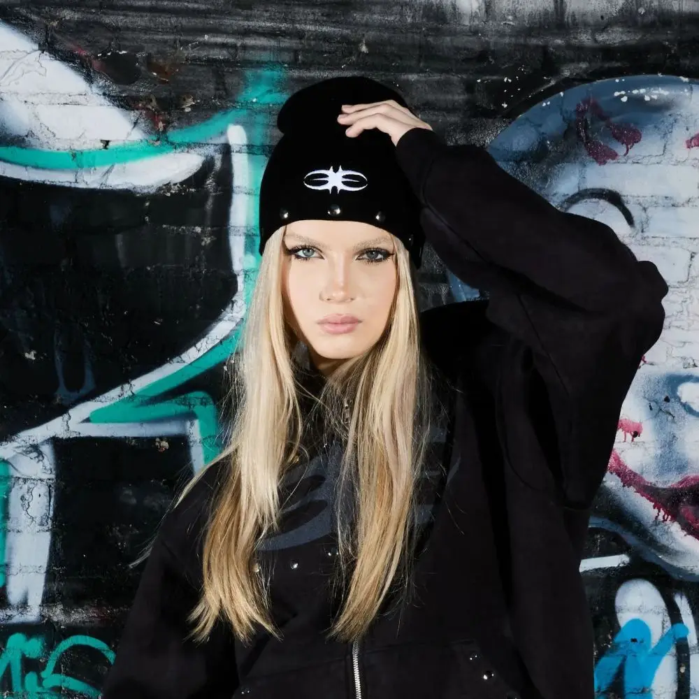 Y2K Gothic Rivet Beanie Hat Men Women White Abstract Embroidery Knitted Cap Punk Streetwear Winter Warm Skullcap Alt Style