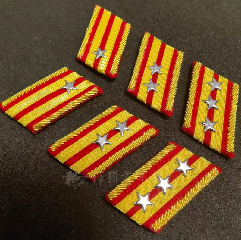 

Japanese Three Style Collar Imported Indian Silk Handmade Gold Pin Embroidery