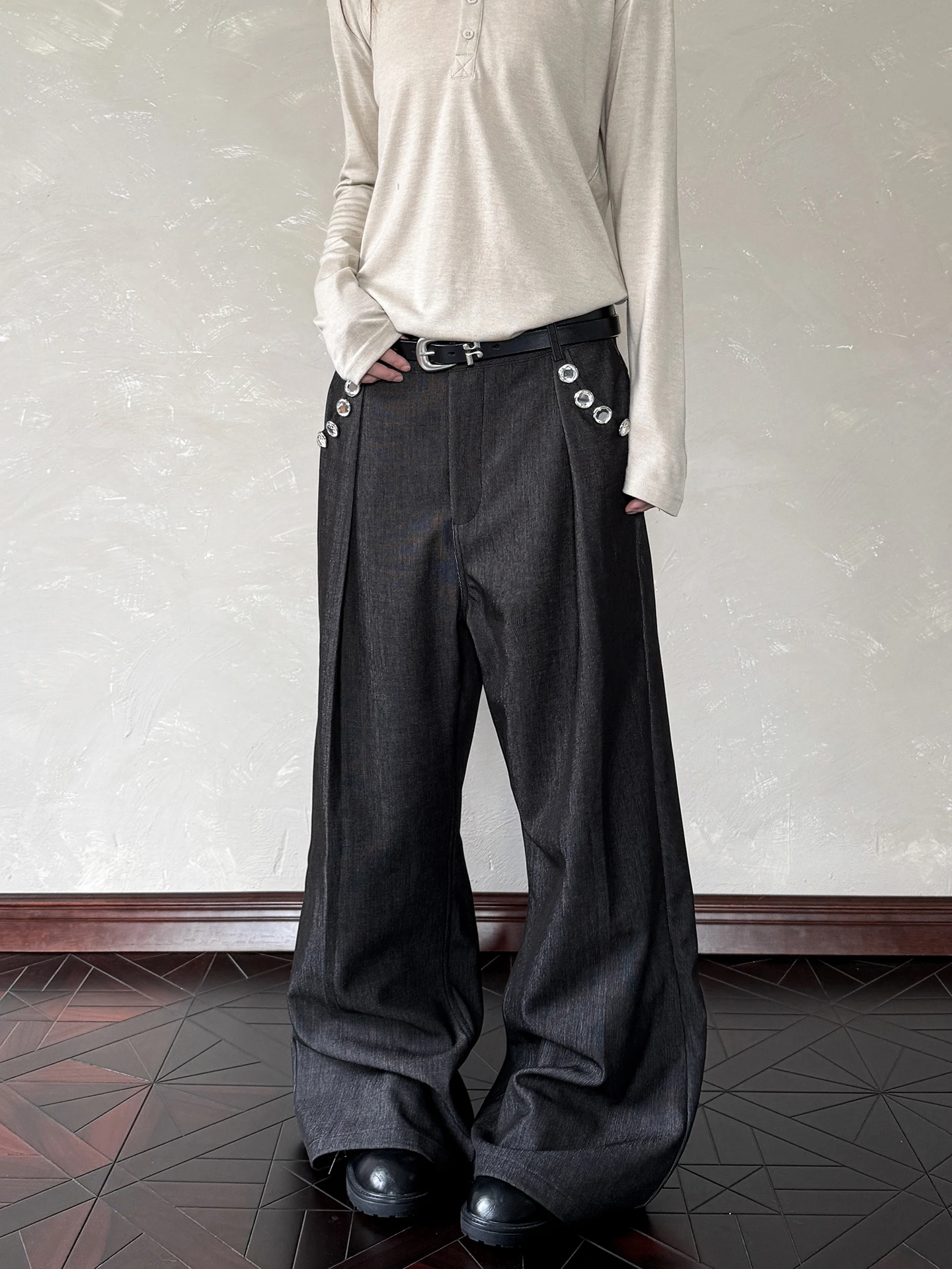 

Американские ретро-брюки с плиссировкой и широкими штанинами, свободного кроя, прямые, стройнящие, драпирующиеся, длинные повседневные брюки