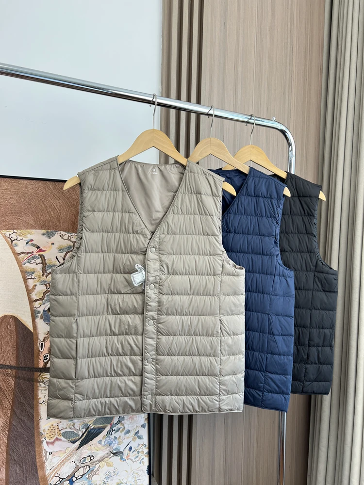 

Men's Lightweight Soft Cozy down Vest Faion Urban Sle Youth Daily Wear V-Ne Single Button Closure Color